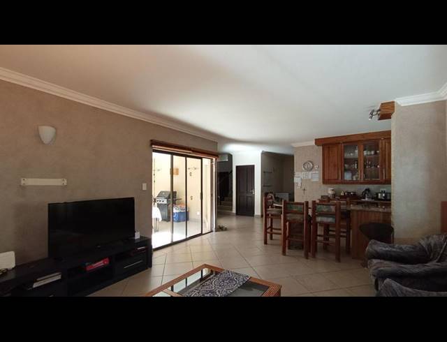 4 BEDROOM HOUSE FOR SALE IN RUIMSIG